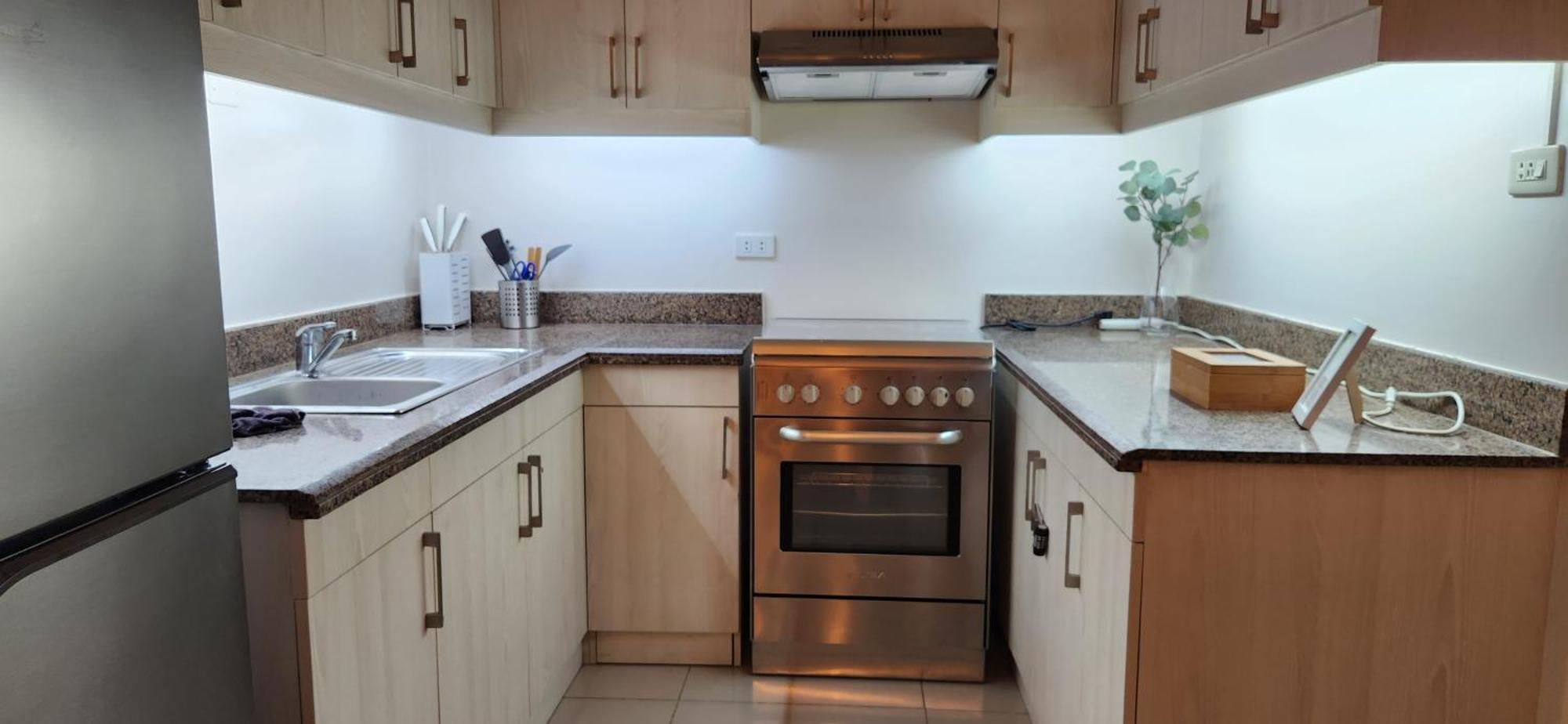 Casa Antonio At Fairway Terraces Family Penthouse 2Br Wi-Fi Nr Golf, Airport, Fort Bgc Manilla Buitenkant foto